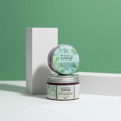Clarifying acne face mask for smoother and healthier-looking skin.